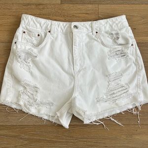 Top shop size 14 white shorts